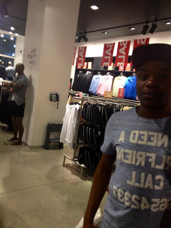 mbonise581's tweet photo. chillin http://t.co/Q2LImLPpWu