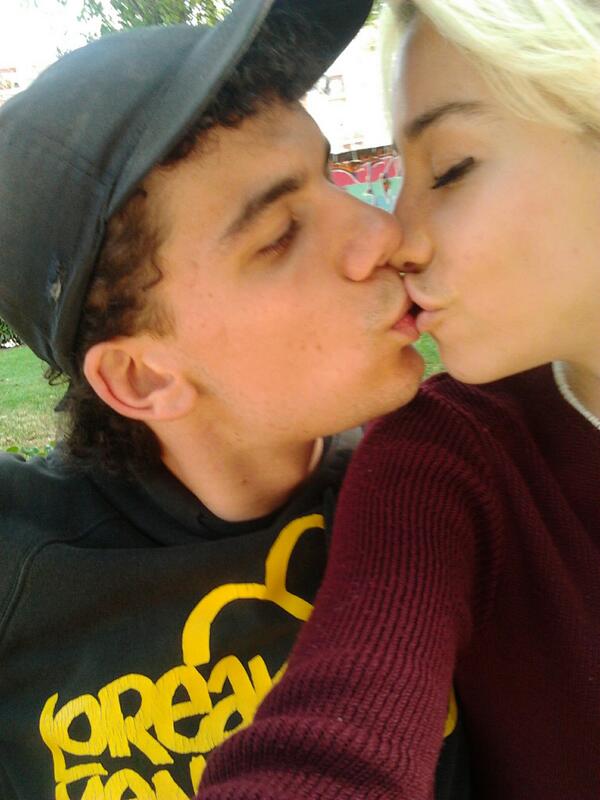 NandoPerez17's tweet photo. @LaVanneee. Teqiiero Princesa ;) http://t.co/YGpqtUQrJP