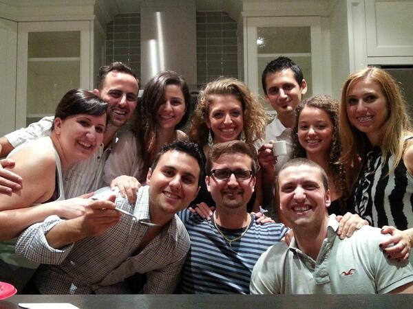 danielalarosa's tweet photo. Friday night party!! <3 @Rob_Bobzzz @ClaudiaSs07 @LAU_L88 @andrewlarosa @jessicaluv1d http://t.co/boHAa7H4az