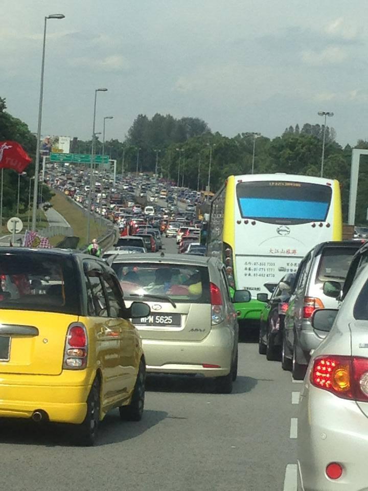 Terkini DI STADIUM BUKIT JALIL Kelantan Vs Johor Darul Takzim 29 Jun 2013 | GEMPAR ! PINTU STADIUM BUKIT JALIL DIPECAH.!!! ( Bergambar )