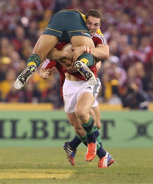 DanCarter's tweet photo. Haha brilliant “@rossonero78: @DanCarter North being tackled by and then picking up and running with Folau.. http://t.co/xFNzAq2iFn”