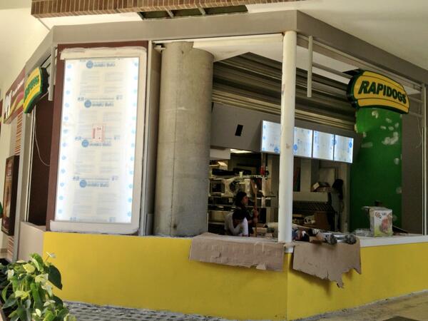 Rapidogs's tweet photo. Así vamos, RAPIDOGS Parque Comercial la Florida, sector Robledo. http://t.co/OKbGw0Ogfa