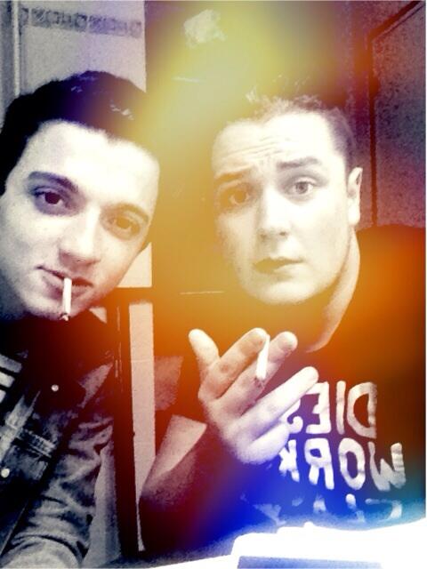 poshiescobar's tweet photo. @Steven_Saintil #SmokingTimes http://t.co/c04lY7jbCp