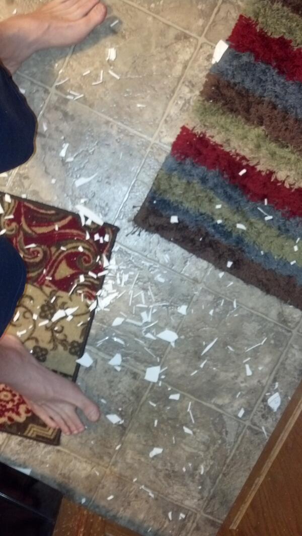 Loganmpa's tweet photo. That used to be a plate. I dropped it and it exploded! http://t.co/aKb5xdWYKK