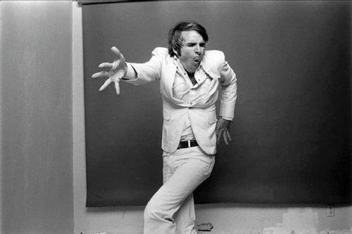 ChadBeauchamp's tweet photo. Be so good that they can't ignore you.
Steve Martin http://t.co/ipmb5zBXSH