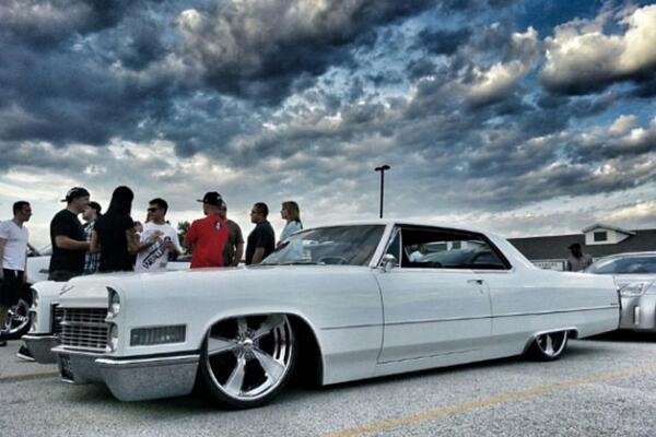 Exphile's tweet photo. #cadillac #HeatGang #bosses #ChiTown #DETROIT http://t.co/6B99ufaF7x