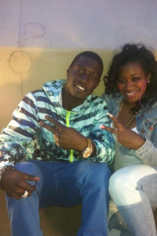 HoodHefna's tweet photo. Just wrapped up the video for "mo money" wit my Homegirl Harmony. Turn up time #Slumdogbillionaire #bk http://t.co/oEJLMo1sHf
