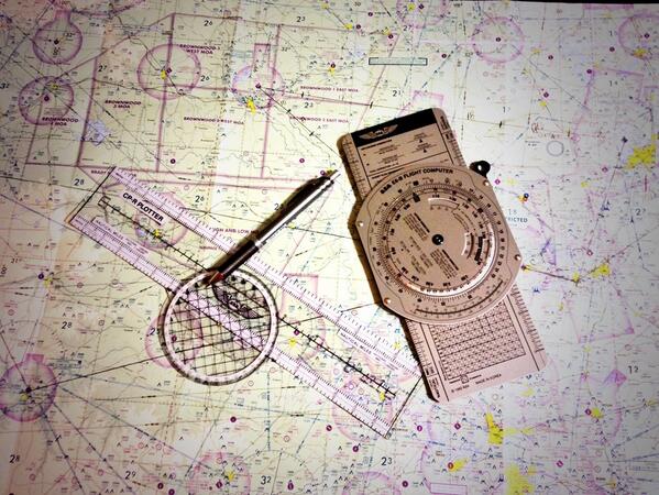 cubeit2010's tweet image. Flight planning... Have some long solo XC's coming up soon... Stay tuned for some videos...