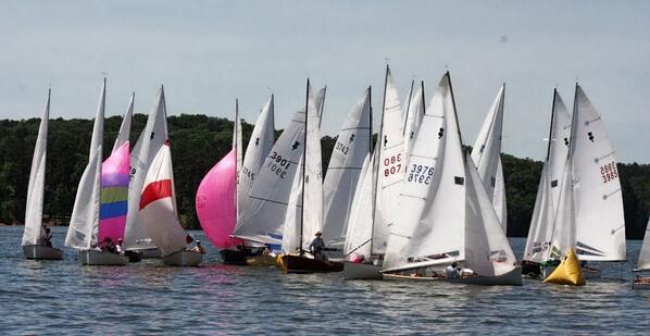 AHPadgett's tweet photo. Remember how fun the gybe mark was #Dixie @bradarussell @Thistlesailing @SailingAnarchy @sailor_problems http://t.co/9e8Psrt0DK