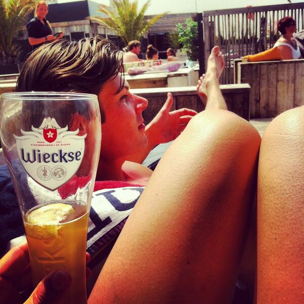 Birthday at the beach 😎🎉 #cheers #zandvoort