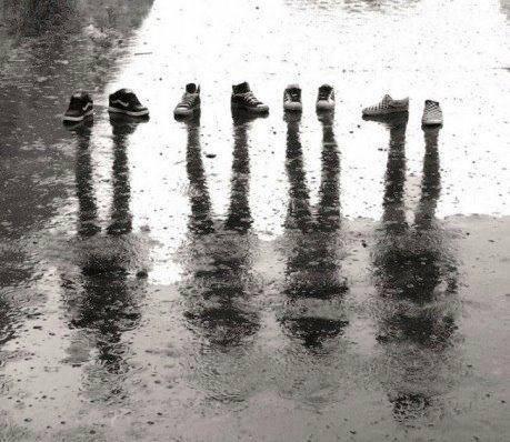 Bu uğurda hayatini kaybedenler anisina...