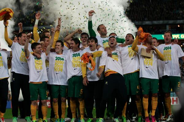 Photo: SOCCEROOS off to Brazil!!!!!! Gallery - theage.com.au/photogallery/s… #brazilherewecome #ausvirq <a href="/Socceroos/">CommBank Socceroos</a>