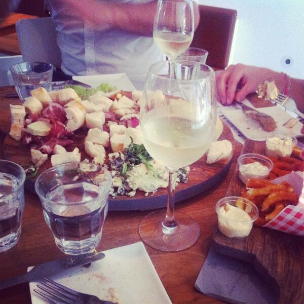 Deze overheerlijke dag afsluiten met vrienden bij #Bocas #jummm