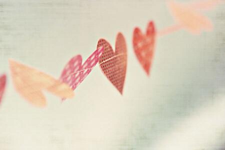 #twtpic เอาความรักเรียงร้อยสองหัวใจ ให้เชือกความห่วงใยผูกเราไว้ด้วยกัน :)