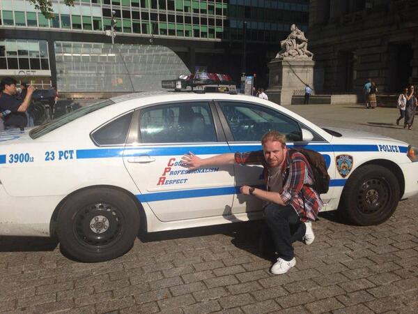 TheDivisionGame's tweet image. “With great reference photography, comes great car door physics”