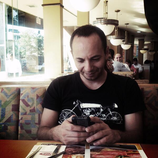 hugo espinosa tweet media