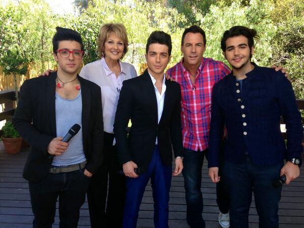 piero_barone's tweet photo. “@ilvolo: We are having so much fun @homefaminsider make sure to tune in tomorrow 10am on @hallmarkchannel http://t.co/eGDLYX3seQ”
WOWWWW