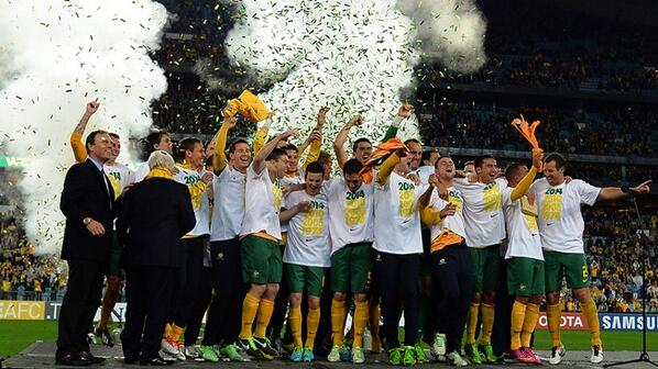 jarzynski's tweet photo. Australia califica para el Mundial de Brasil 2014 apuntando un gol a 7 minutos de terminar el partido con Iraq ! http://t.co/mJaWMA7MtN