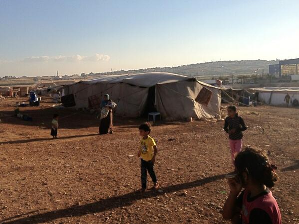 Er ontstaan steeds meer vluchtelingenkampen midden in Amman. Veel mensen, met weinig perspectief.. #womenforsyria