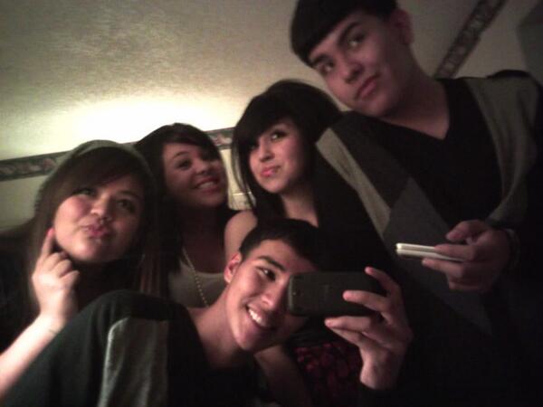 maxthisandthat's tweet image. MY 17TH BIRTHDAY PARTY! OMGGGGG CRAZY ASS NIGHT #taxirun #beerrun #danigotarrested #fwdParty #LMAO