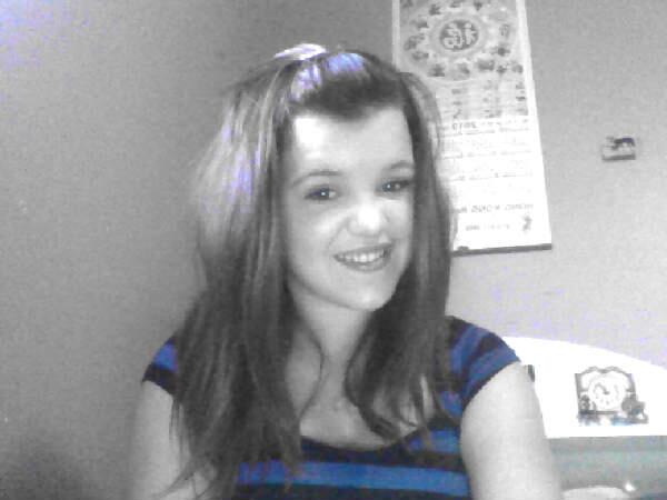 SjManella's tweet photo. long hair, dont care! hate all you want this bitch dont care! #webcamtoy http://t.co/q4c9RXwgYh