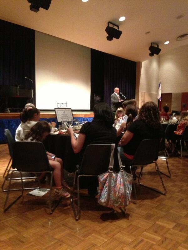 TexasJewishPost's tweet image. #JCC President Artie Allen gives his remarks on the successes the Organization has made over the year! #TJP