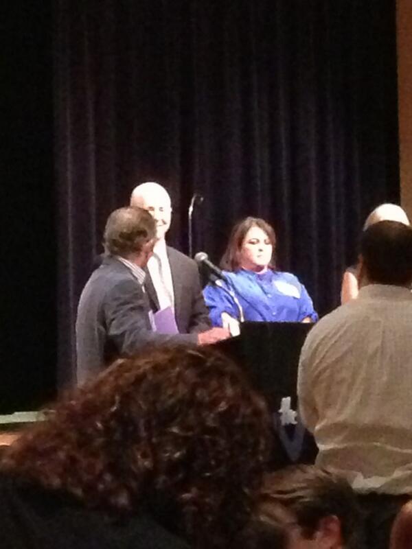 TexasJewishPost's tweet image. Incoming @JCCDallas  Chairman Scott Cohen joins Loren Weinstein at the Podium. #TJP