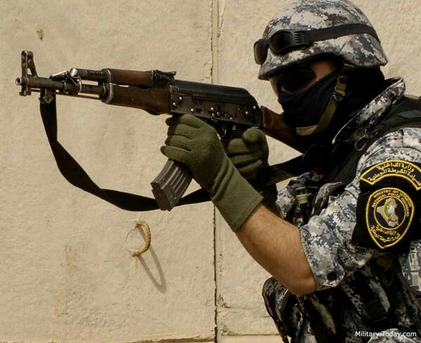 Mr_Qiee's tweet photo. #CrossFire With my Fav weapon #AK47gun http://t.co/re4tXYfJkL