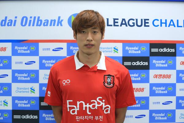 InfoBFC's tweet photo. [오피셜] 부천FC1995, DF김경민 인천유나이티드서 임대영입 http://t.co/04rCL1bu4V http://t.co/jBwjIbCoMz