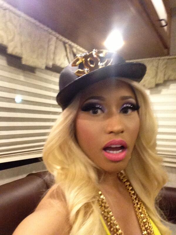 Nicki Minaj tweet media