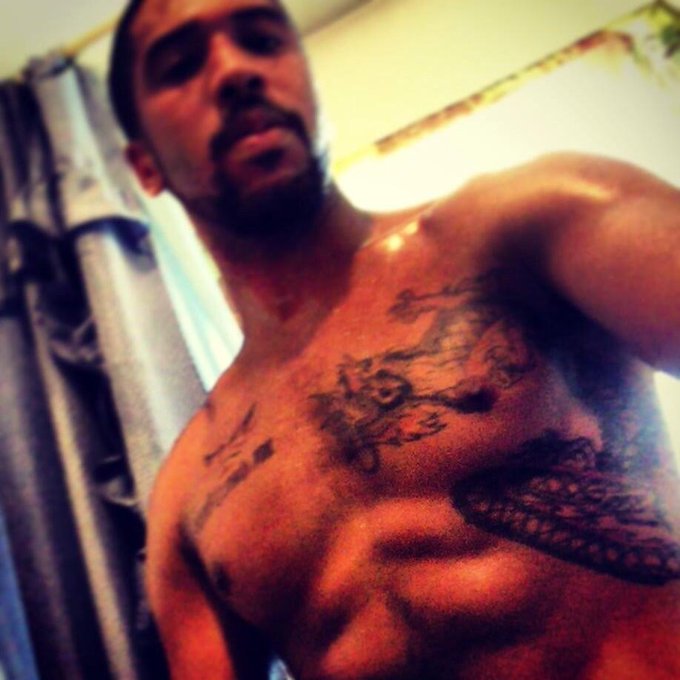 Should I change my avi to this!? http://t.co/Hni83FA6Ze<a href="/tag/cosmostakeover"class="tags"><span>#cosmostakeover</span></a>