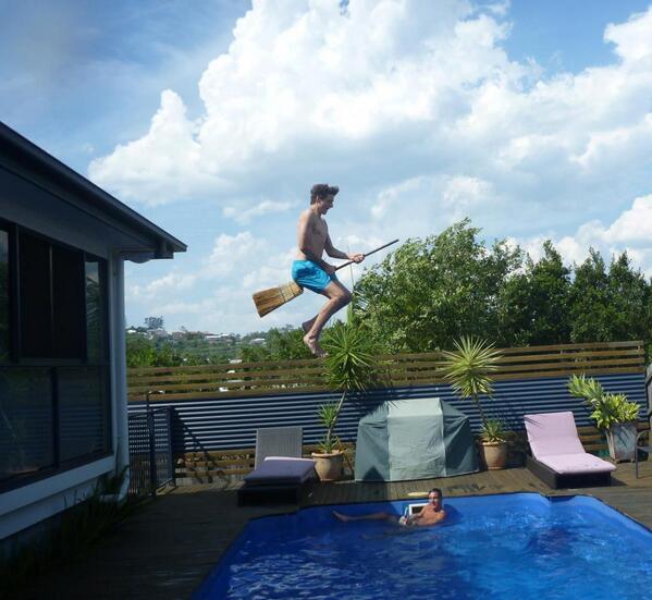 cdmSimpsonizer's tweet image. It's not photoshopped. The pool wasn't even that deep.