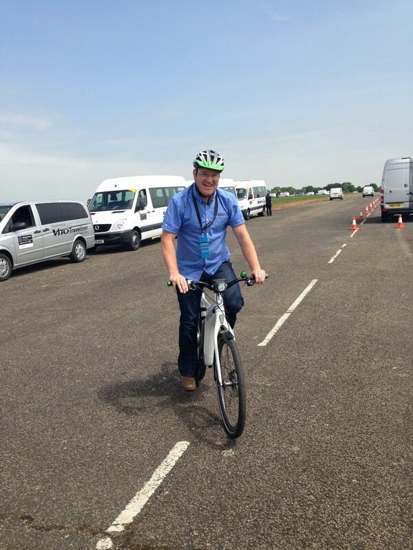 RachNorthside's tweet photo. @MotivaGroup checkout pete trying the electric bike #vanexperience http://t.co/jvon7VNBPJ