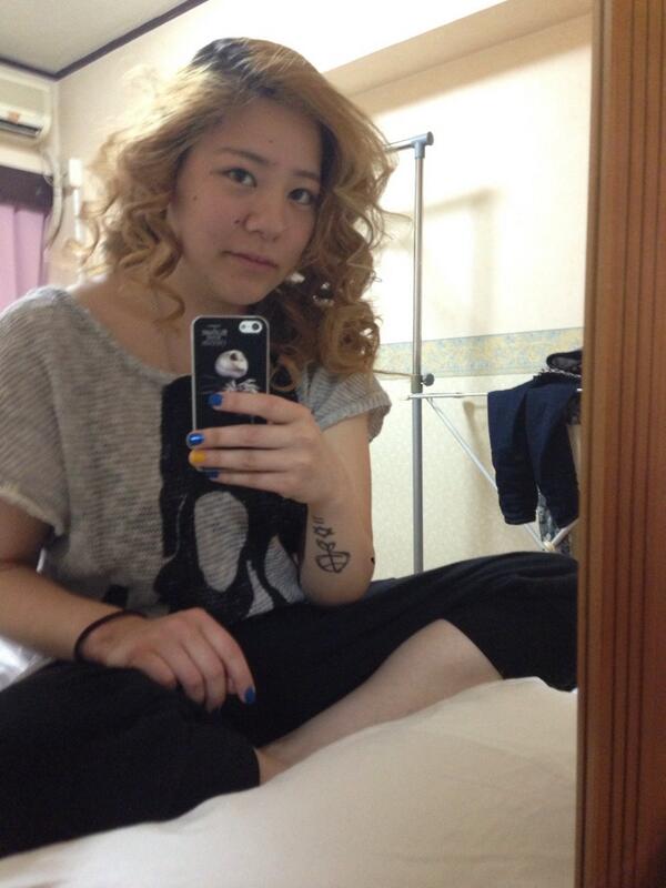luckydevilana's tweet photo. feeling happy http://t.co/qefJMBq0Nd