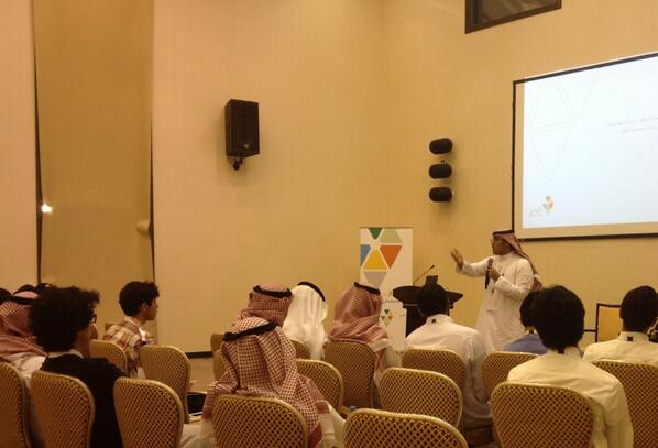 doroobInfo's tweet photo. #ملتقى_دروب
ماهي الحياة الجامعية ...وأهميتها ؟؟ 
وتفاصيل اكثر مع المتحدث " عبدالله العساف " http://t.co/xLNSgF7YVL