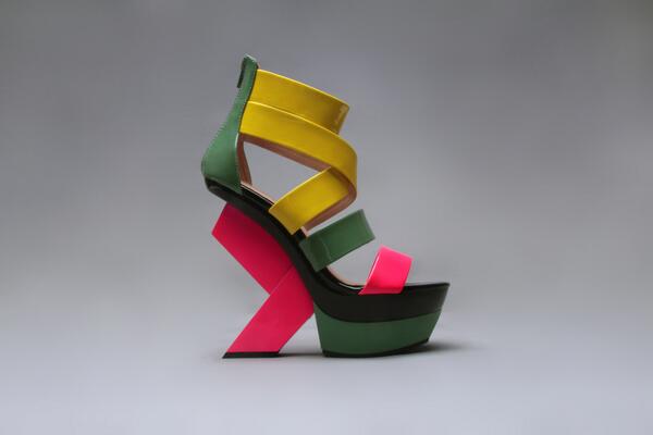 Altoretti's tweet image. Ven al @csiexclusivo te esperámos en el Nivel Jardín Local J-31 #Caracas #Venezuela