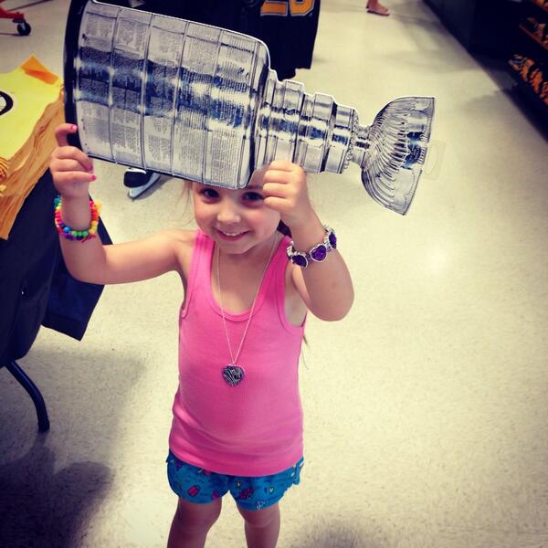 nicolerose417's tweet photo. We want the cup #bruins #stanley cup #bringitbacktoboston http://t.co/mFtwg2VXX9