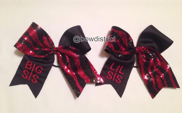 Bowdistrict's tweet photo. Big Sis Lil Sis #cheerbows #cheer http://t.co/GF3KDfjUaT