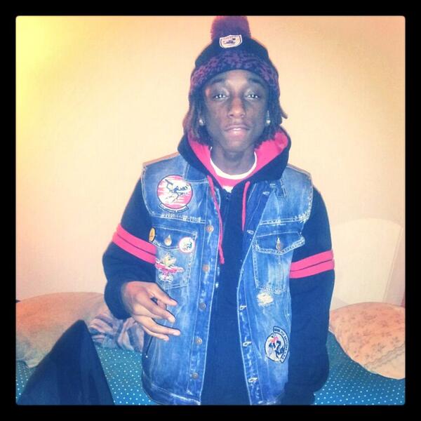 KinGLavel_Citgo's tweet image. Congratulations to my Sis man.! @EatDat_Kitty  Happy For You!:) But Mf&apos;s gone miss you when you go off to College:/