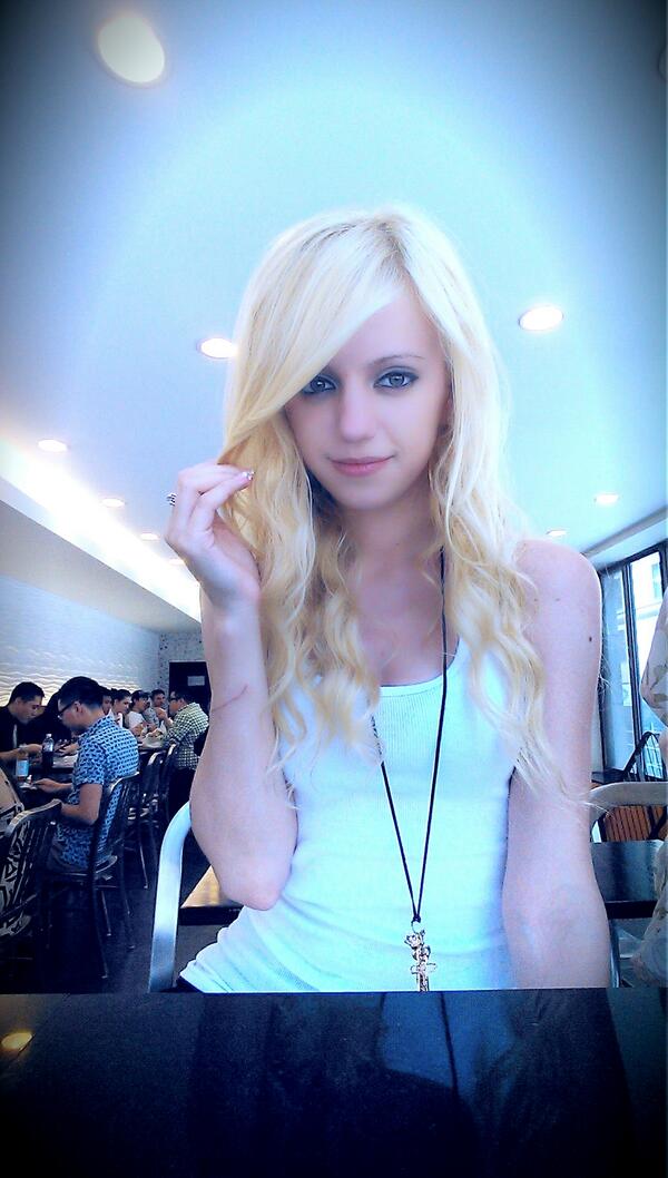 MarishkaDan's tweet photo. http://t.co/JwKQLeT4AG