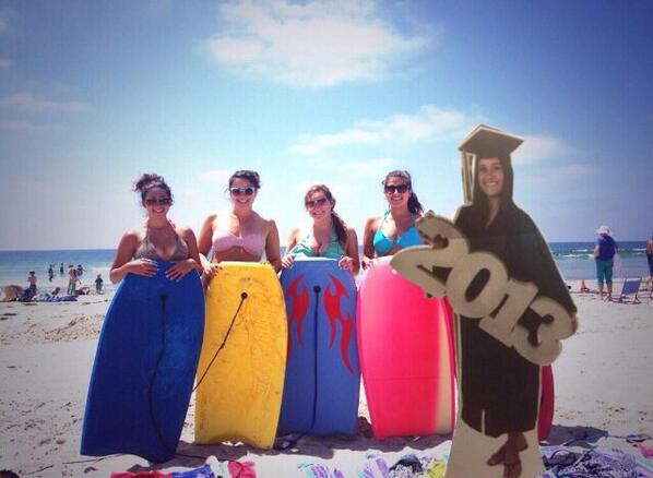 flatdanley's tweet photo. Beach time with the sluts http://t.co/k0xqnRdE1Q