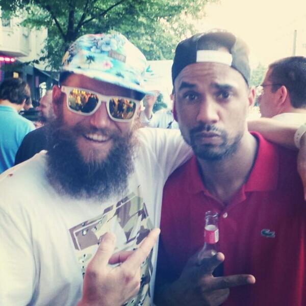 PatriceBerlin's tweet image. Gestern wurde mir dank #geilon wieder mal klargemacht dass ich nur 'nen Kinderbart hab'