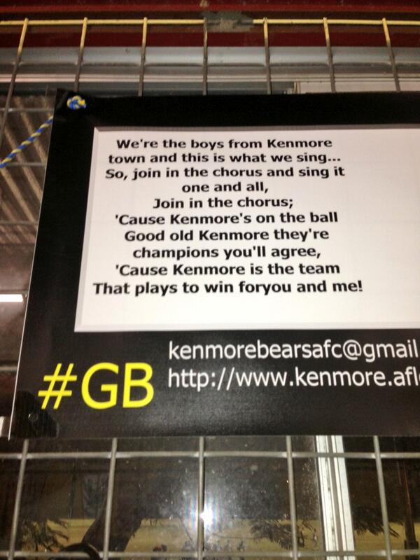 Nadermann16's tweet photo. First day back at Footy tonight. Good to see all the @KenmoreBears boys! #gb http://t.co/7xOtl4aPfn