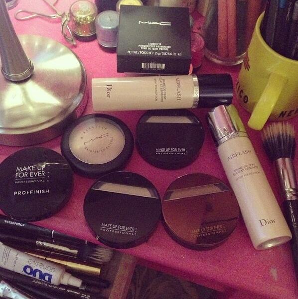 JeffreeStar_FR's tweet image. "My favorite foundations! Dior #AirFlash MAC #StudioFix Make Up Forever #ProFinish #VelvetFinish &amp;amp; #DuoMat &amp;lt;3"