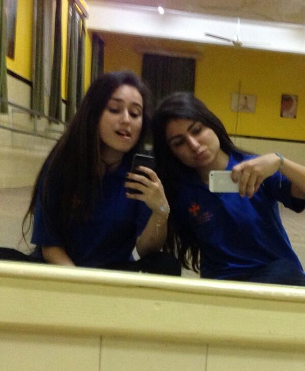 ritanassour_'s tweet photo. Old picture but i love ittt @Angtwer love youuu http://t.co/HpLjvAXBmt