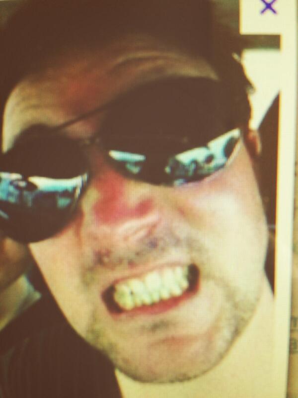 _identification's tweet image. #MemePasPeur de sa tronche et pourtant...