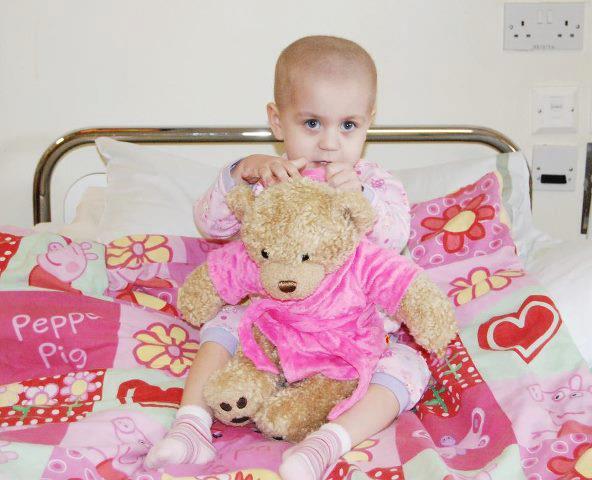 beckylatham7's tweet image. Amelia-Mae Davies battling #neuroblastoma Let&apos;s raise awareness and money!! This girl needs to get to America guys!!