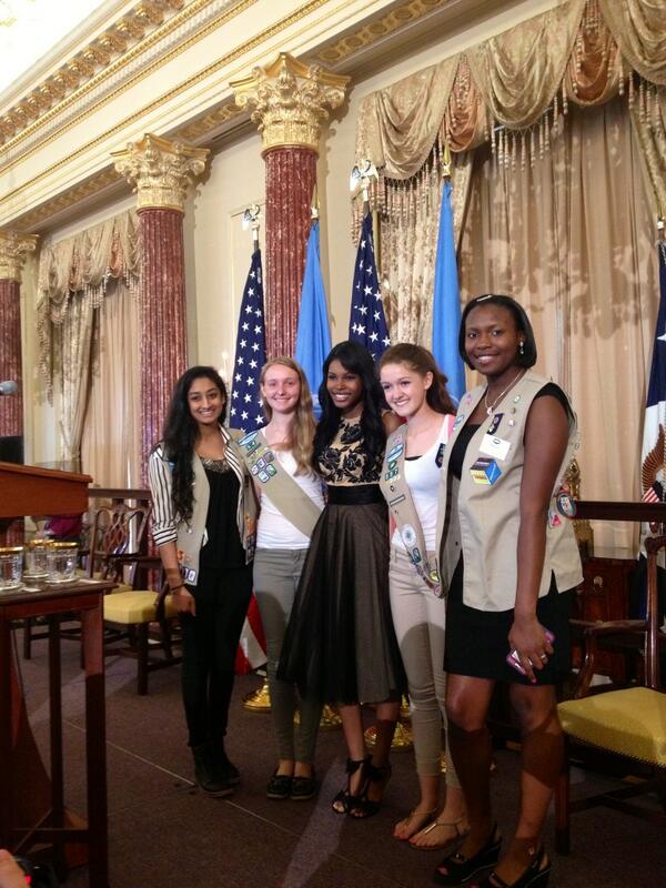 diamondwhite's tweet photo. Posing with the Girl Scouts after my performance at the State Department! #1Family #Peace #mPoweringAction http://t.co/T63NyRHRTx