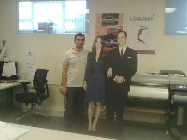 Create Signs tweet media