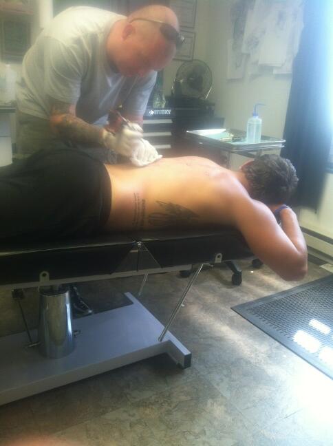 KDeal160's tweet photo. 42 tattoos http://t.co/czMMPFMcFI
